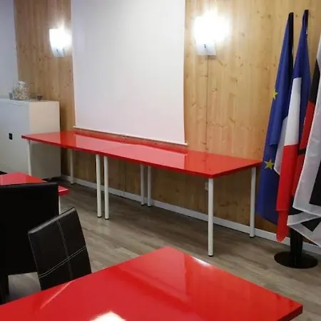 Fasthotel Dunkerque فندق 2*