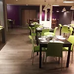 Fasthotel Dunkerque ホテル