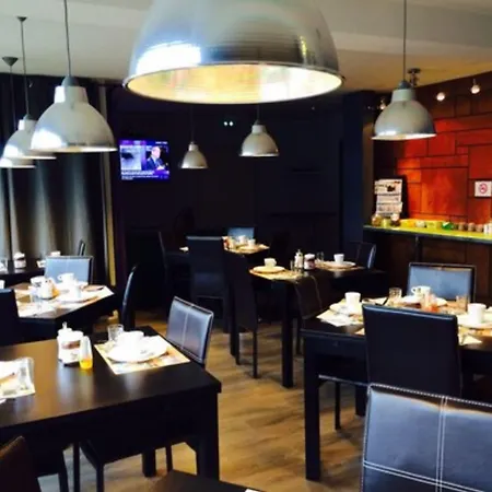 Fasthotel Dunkerque 2*