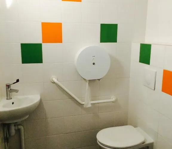 Fasthotel Dunkerque Hotel 2*