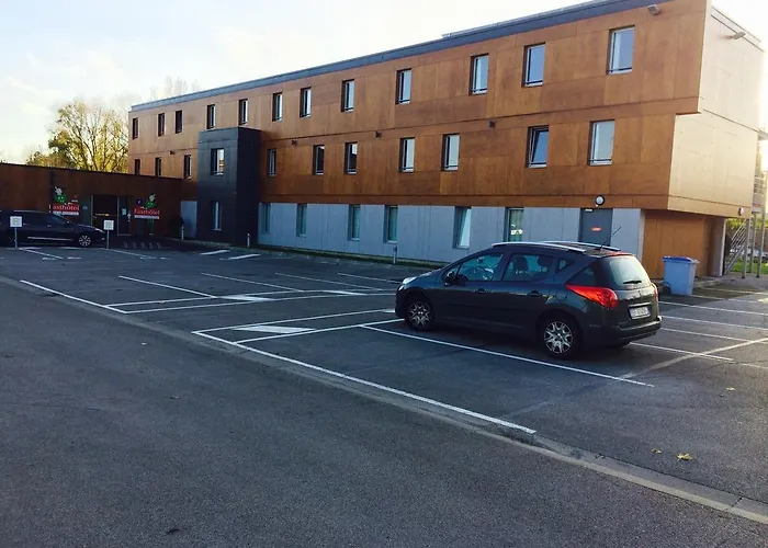 Fasthotel Dunkerque 2*