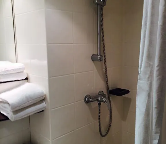 Fasthotel Dunkerque 2*