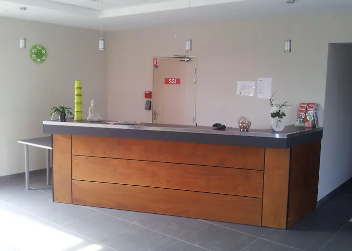 Fasthotel Dunkerque 2*