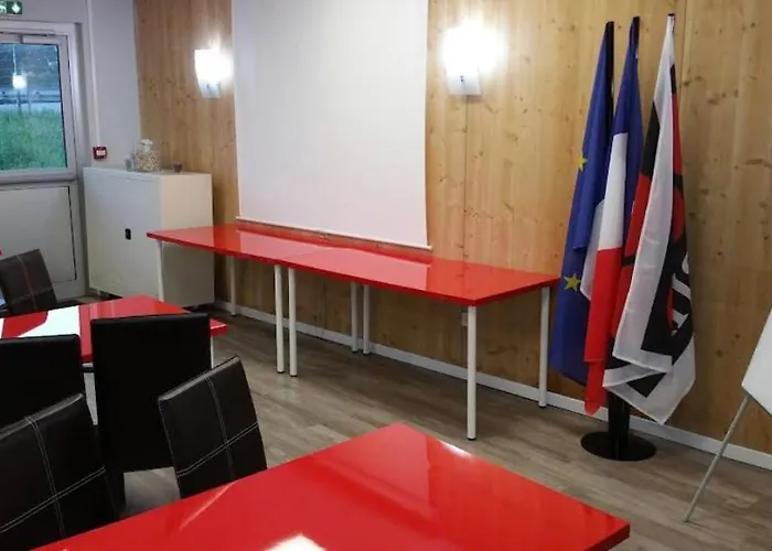 Fasthotel Dunkerque Hotel 2*